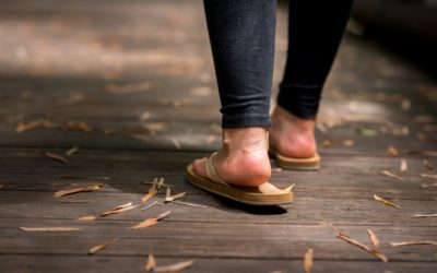 Can Flip Flops and Bare Feet Cause Heel Pain?